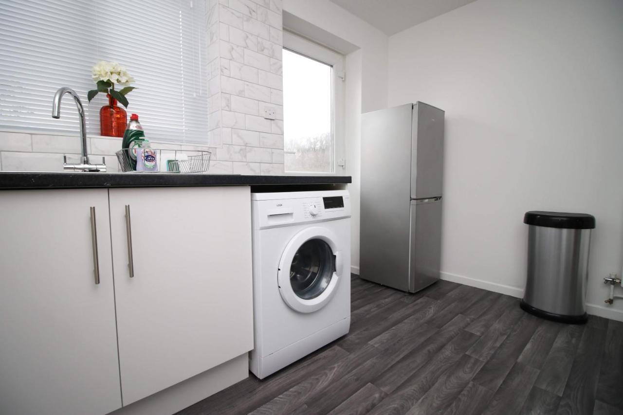 2Bedroom Home- Free Parking, Wi-Fi & Patio- Available For Long Or Short Term 브리스틀 외부 사진